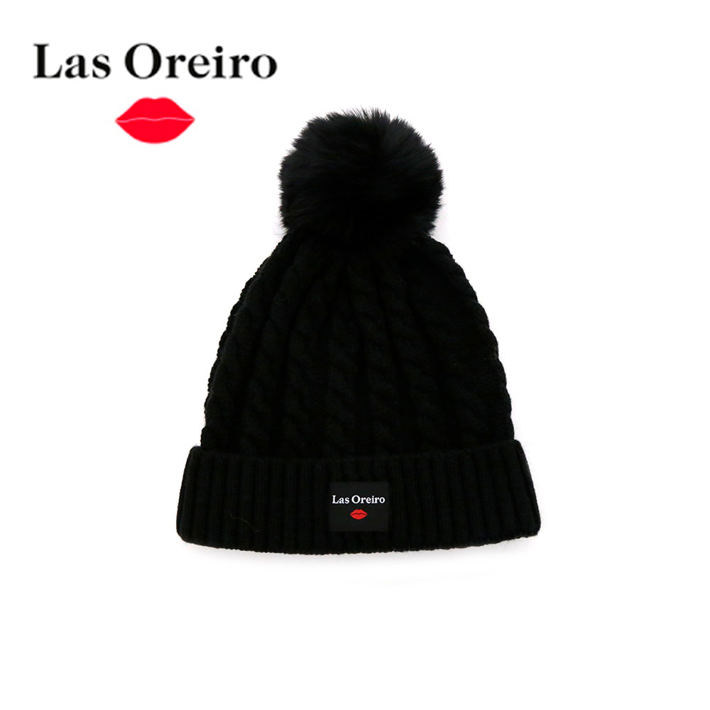 [40760] GORRO CON POM POM LAS OREIRO