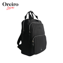 MOCHILA 13" CON BOLSILLOS FRONTALES  LAS OREIRO