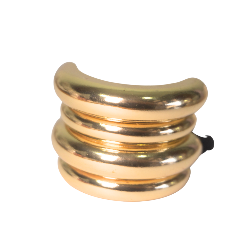 COLERO CON APLIQUE DE METAL