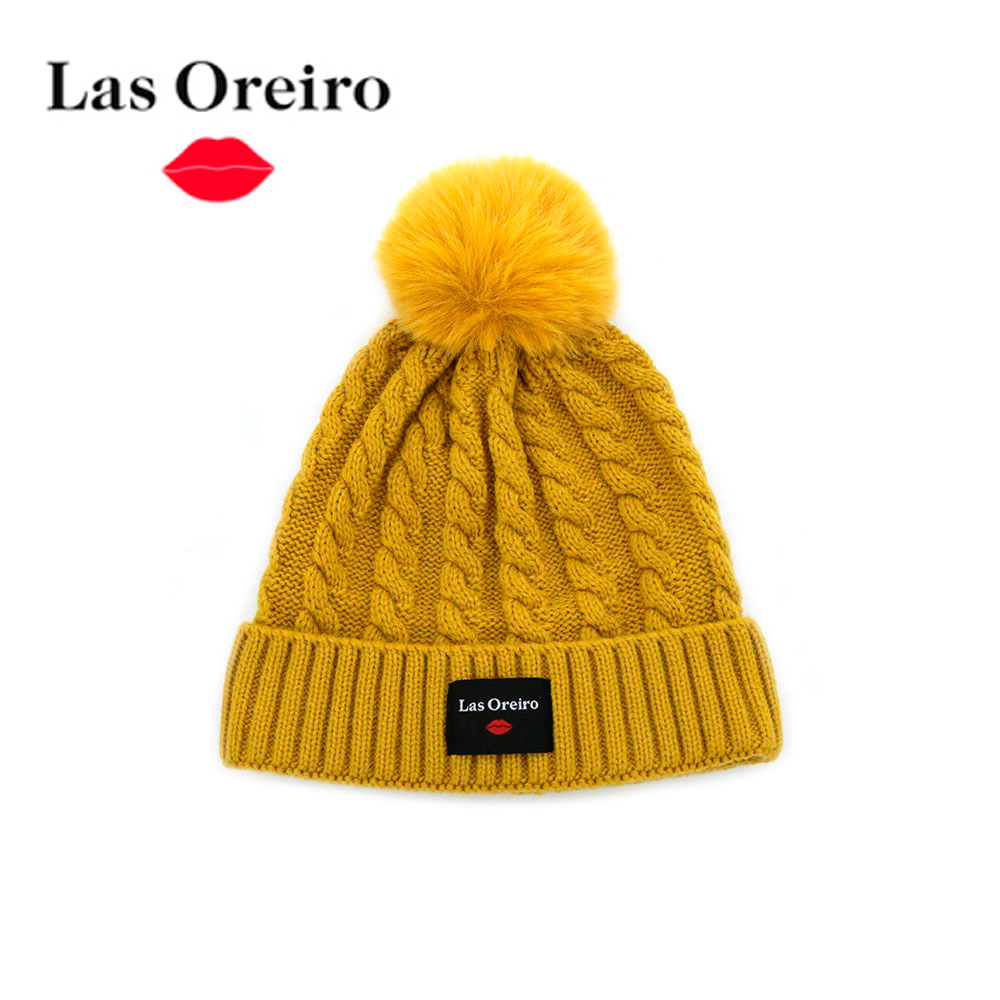 GORRO CON POM POM OREIRO LOVE