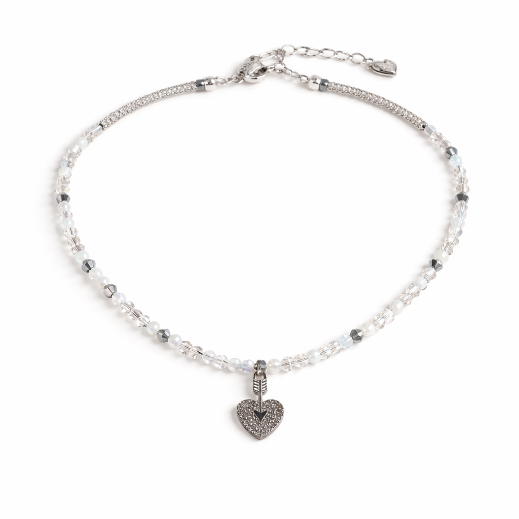 COLLAR CON CANUTILLOS Y DIJE CORAZON