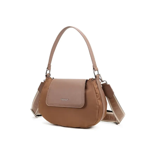 CARTERA CON SOLAPA FRONTAL TRENDY